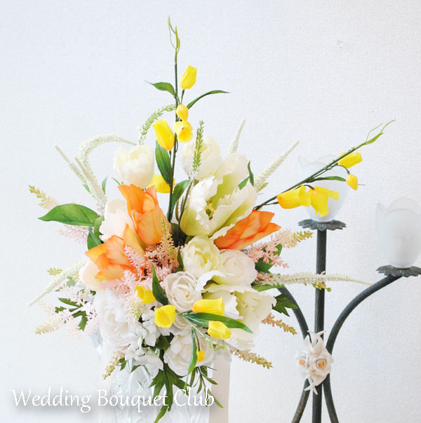 チューリップのクラッチブーケ