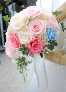 p025:キャスケードブーケ:プリザーブドフラワー キャスケードブーケ:プリザーブドフラワー