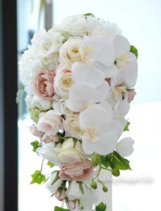 生徒様レッスン作品 ランとバラのキャスケード